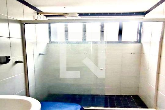 Casa à venda com 3 quartos, 720m² em Piratininga, Niterói