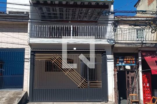 Fachada de casa para alugar com 2 quartos, 178m² em Jardim Marília, São Paulo