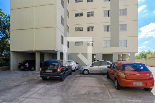 garagem de apartamento para alugar com 2 quartos, 70m² em Vila Monumento, São Paulo
