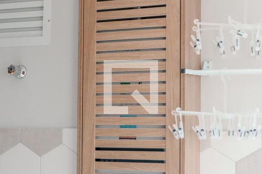 Lavanderia de apartamento para alugar com 2 quartos, 84m² em Parque Esplanada, Embu das Artes