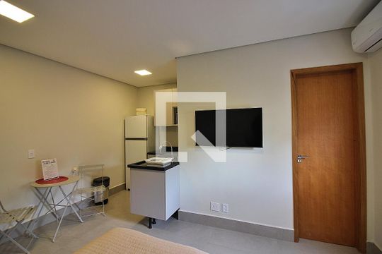 Sala/Quarto/Cozinha  de kitnet/studio para alugar com 1 quarto, 23m² em Centro, São Bernardo do Campo