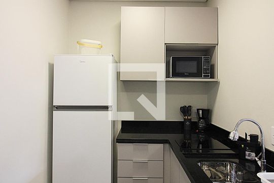 Sala/Quarto/Cozinha  de kitnet/studio para alugar com 1 quarto, 23m² em Centro, São Bernardo do Campo