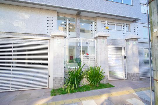 Fachada de apartamento à venda com 3 quartos, 118m² em Jardim Lindóia, Porto Alegre
