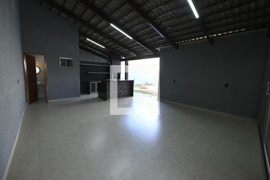 Área Externa de casa à venda com 3 quartos, 243m² em Parque Anhangüera, Goiânia