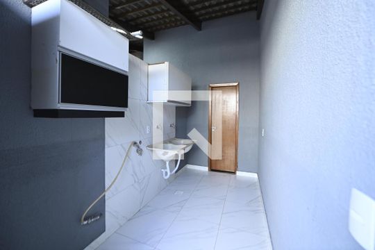 Área Externa de casa à venda com 3 quartos, 243m² em Parque Anhangüera, Goiânia