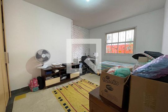 quarto 1 de casa à venda com 5 quartos, 300m² em Jardim Jussara, São Paulo