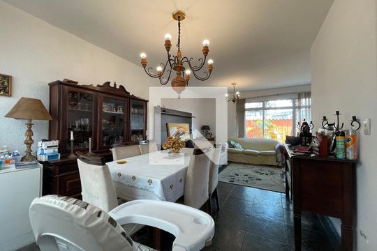 Sala de casa à venda com 5 quartos, 300m² em Jardim Jussara, São Paulo