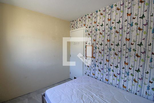 Quarto 2 de apartamento para alugar com 2 quartos, 40m² em Cascadura, Rio de Janeiro