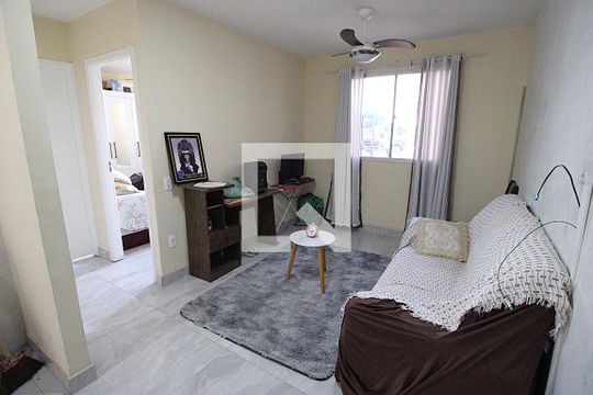 Apartamento para alugar com 2 quartos, 40m² em Cascadura, Rio de Janeiro