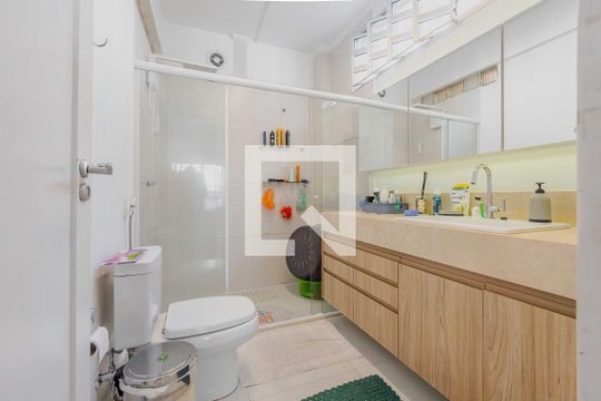 Banheiro da Suíte de apartamento à venda com 3 quartos, 148m² em Jardim Paulista, São Paulo