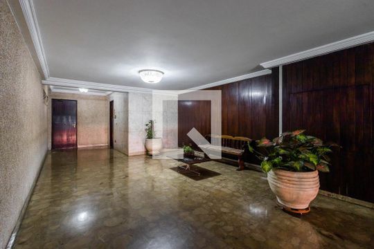 Hall social de apartamento à venda com 3 quartos, 148m² em Jardim Paulista, São Paulo