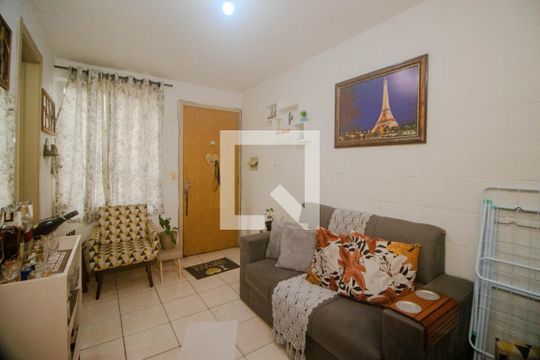 Sala de apartamento para alugar com 2 quartos, 39m² em Rubem Berta, Porto Alegre