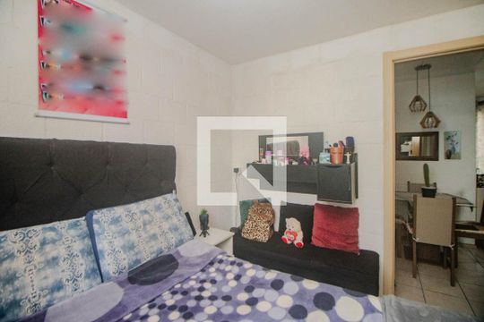 Quarto 1 de apartamento para alugar com 2 quartos, 39m² em Rubem Berta, Porto Alegre