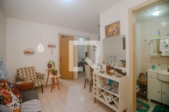Sala de apartamento para alugar com 2 quartos, 39m² em Rubem Berta, Porto Alegre