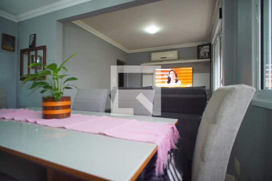 Sala de apartamento à venda com 3 quartos, 81m² em Rio Branco, Porto Alegre