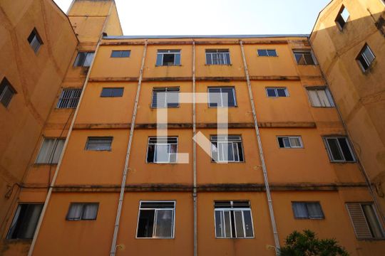 Área comum de apartamento para alugar com 2 quartos, 56m² em Conjunto Residencial José Bonifácio, São Paulo