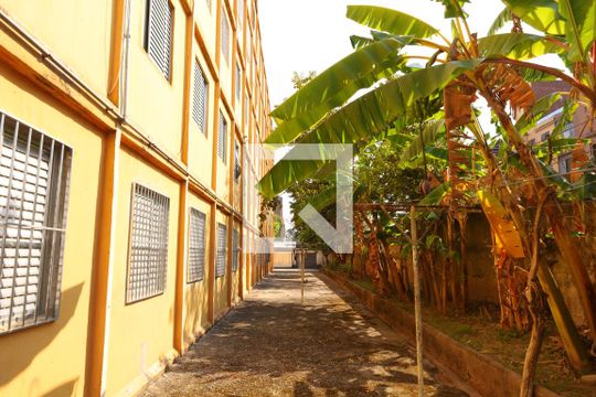 Área comum de apartamento para alugar com 2 quartos, 56m² em Conjunto Residencial José Bonifácio, São Paulo
