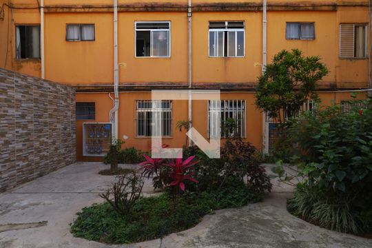 Área comum de apartamento para alugar com 2 quartos, 56m² em Conjunto Residencial José Bonifácio, São Paulo