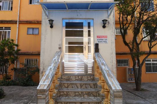 Área comum de apartamento para alugar com 2 quartos, 56m² em Conjunto Residencial José Bonifácio, São Paulo