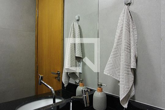 Banheiro Social de apartamento para alugar com 1 quarto, 20m² em Centro, São Bernardo do Campo