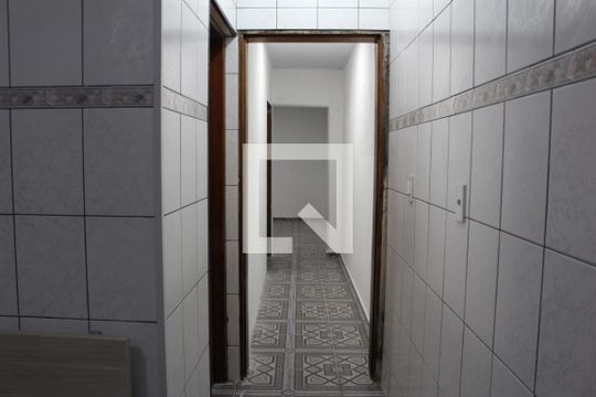 Corredor de casa para alugar com 1 quarto, 50m² em Jardim Vila Carrão, São Paulo