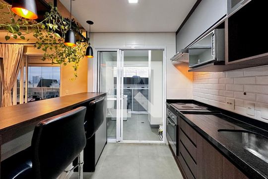 Cozinha de apartamento à venda com 1 quarto, 55m² em Vila Gertrudes, São Paulo