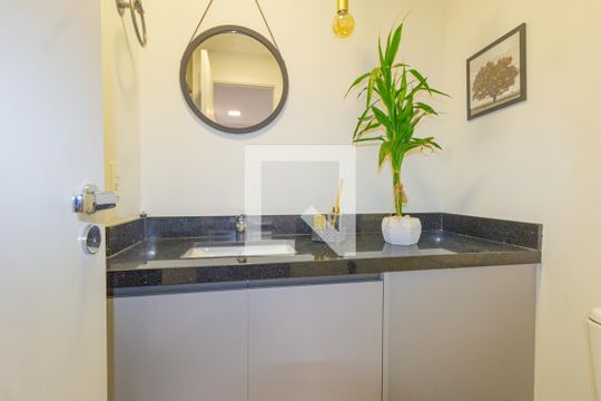 Banheiro de apartamento à venda com 1 quarto, 40m² em Marechal Rondon, Canoas