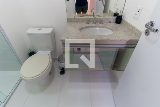 Banheiro de apartamento à venda com 1 quarto, 32m² em Vila Prudente, São Paulo