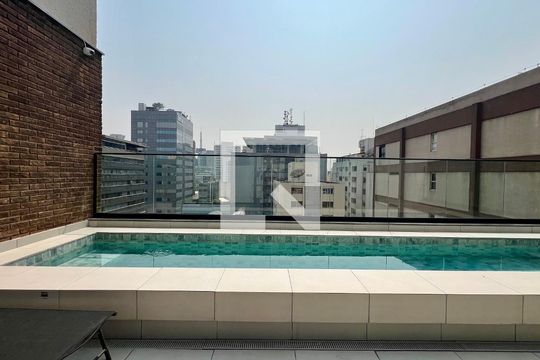 Piscina de kitnet/studio à venda com 1 quarto, 28m² em Vila Mariana, São Paulo