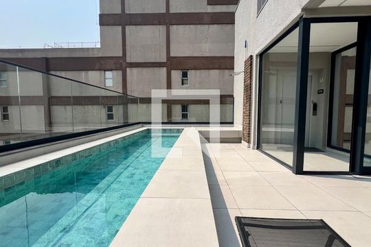 Piscina de kitnet/studio à venda com 1 quarto, 28m² em Vila Mariana, São Paulo