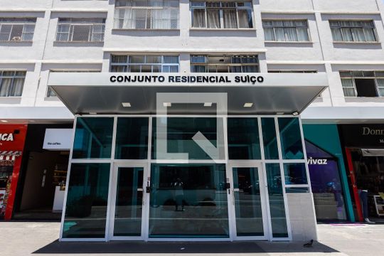 Fachada de apartamento à venda com 2 quartos, 137m² em Jardins, São Paulo