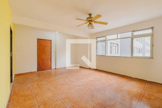 Apartamento à venda com 2 quartos, 137m² em Jardins, São Paulo