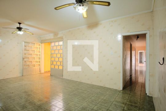 Casa à venda com 2 quartos, 300m² em Vila Fernandes, São Paulo
