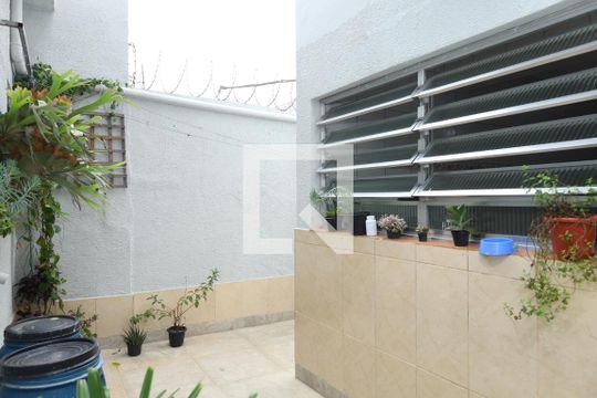 Área Externa de casa à venda com 3 quartos, 125m² em Jardim Sao Carlos (zona Leste), São Paulo