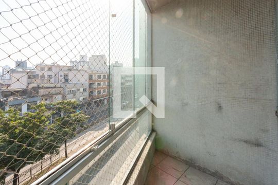 Sacada da Sala de apartamento para alugar com 3 quartos, 105m² em Petrópolis, Porto Alegre