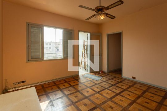 Sala de apartamento para alugar com 3 quartos, 105m² em Petrópolis, Porto Alegre