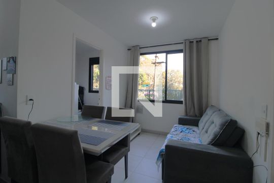 Apartamento à venda com 2 quartos, 34m² em Jurubatuba, São Paulo