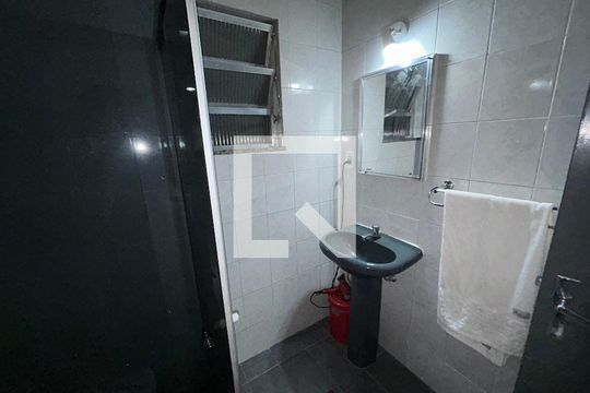 Banheiro da Suíte de casa à venda com 3 quartos, 180m² em Praça Seca, Rio de Janeiro