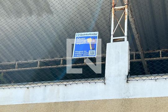 plaquinha de casa à venda com 3 quartos, 180m² em Praça Seca, Rio de Janeiro
