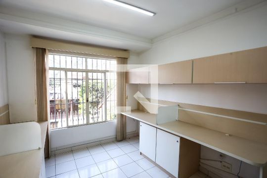 sala 1 de casa à venda com 4 quartos, 250m² em Vila Progredior, São Paulo