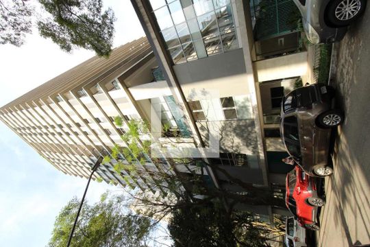 Fachada do Prédio de apartamento à venda com 2 quartos, 150m² em Moema, São Paulo