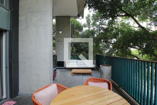 Varanda de apartamento à venda com 2 quartos, 150m² em Moema, São Paulo