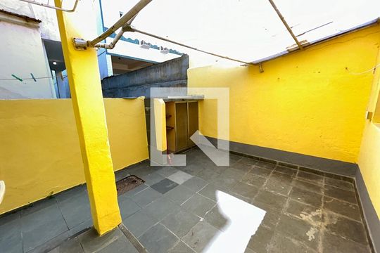 Quintal de casa para alugar com 3 quartos, 70m² em Cachambi, Rio de Janeiro