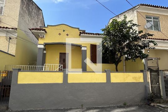 Fachada de casa para alugar com 3 quartos, 70m² em Cachambi, Rio de Janeiro