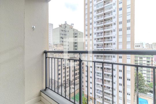 Varanda de kitnet/studio à venda com 1 quarto, 28m² em República, São Paulo