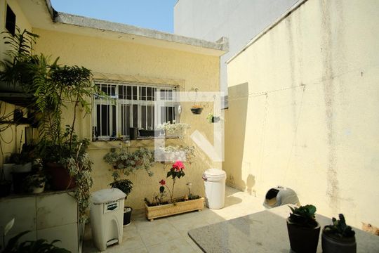 Quintal de casa à venda com 5 quartos, 149m² em Vila Mafra, São Paulo