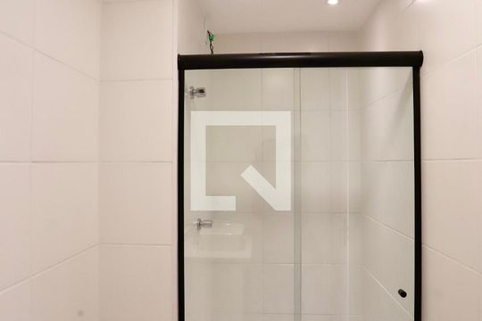 Banheiro Social de apartamento à venda com 1 quarto, 29m² em Vila Cláudia, São Paulo