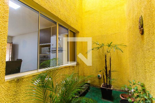 Jardim de inverno de casa à venda com 3 quartos, 160m² em Jardim Casa Pintada, São Paulo