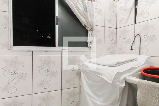 Área de Serviço de apartamento à venda com 2 quartos, 52m² em Vila Carmosina, São Paulo