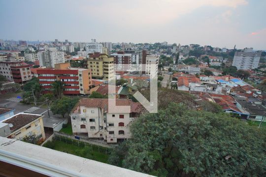Sala - Vista de apartamento à venda com 3 quartos, 100m² em Jardim Lindóia, Porto Alegre